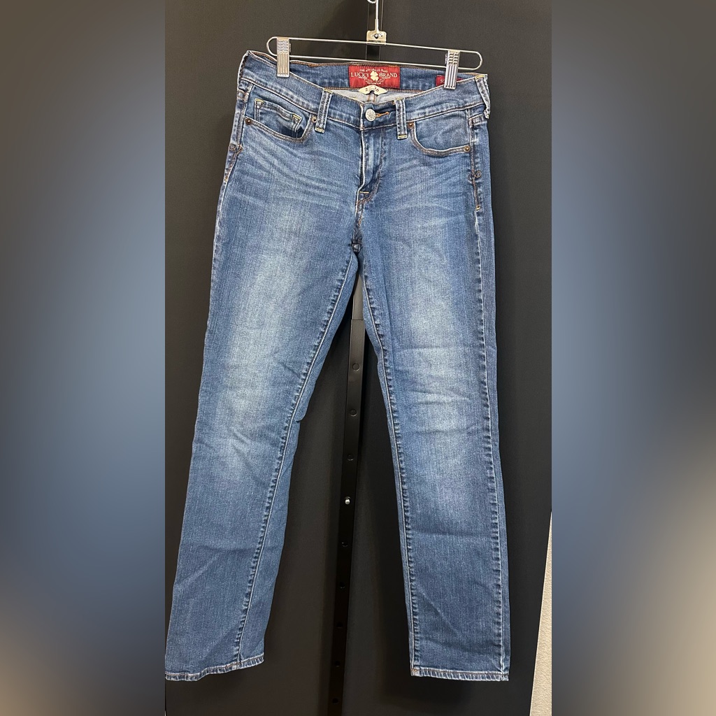 027  Lucky Brand Sofia Straight Size 26